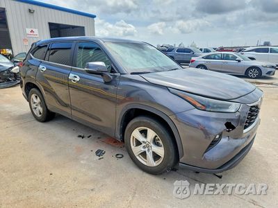 Czwarte zdjęcie samochodu z boku: 2023 TOYOTA HIGHLANDER LE VIN:5TDKDRAH6PS013865 - miniatura