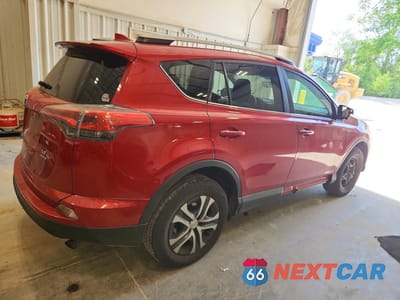 Trzecie zdjęcie samochodu z tyłu: 2016 TOYOTA RAV4 LE VIN:2T3BFREV3GW511370 - miniatura