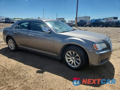 Czwarte zdjęcie samochodu z boku: 2011 CHRYSLER 300 LIMITED VIN:2C3CA5CG4BH582736 - miniatura