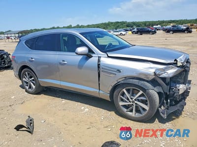 Czwarte zdjęcie samochodu z boku: 2025 GENESIS GV80 ADVANCED VIN:KMUHDESC0SU229086 - miniatura