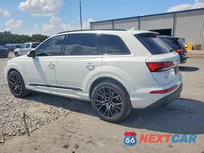 Drugie zdjęcie samochodu z przodu: 2021 AUDI Q7 PREMIUM PLUS VIN:WA1LXAF75MD017081 - miniatura