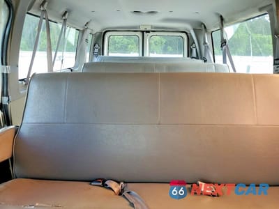 Zdjęcie 10 z 14 samochodu: 1998 FORD ECONOLINE E350 SUPER DUTY VIN:1FBSS31L0WHA39067 - miniatura
