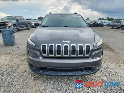 Piąte zdjęcie samochodu w środku: 2015 JEEP CHEROKEE LATITUDE VIN:1C4PJLCB7FW627696 - miniatura