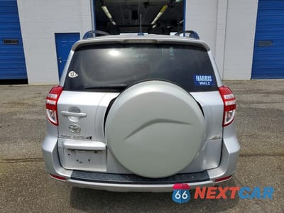 Zdjęcie 6 z 13 samochodu: 2009 TOYOTA RAV4 BASE VIN:JTMBF33V995010042 - miniatura