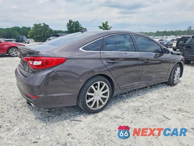 Trzecie zdjęcie samochodu z tyłu: 2017 HYUNDAI SONATA SE VIN:5NPE24AF8HH473704 - miniatura