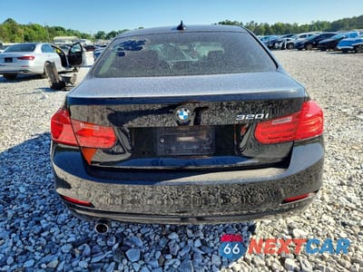 Zdjęcie 6 z 12 samochodu: 2014 BMW 320 I VIN:WBA3B1C51EPV79712 - miniatura