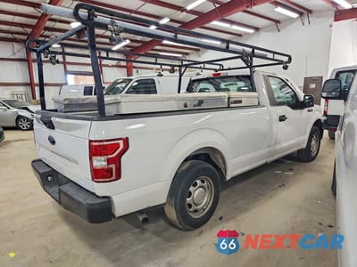 Trzecie zdjęcie samochodu z tyłu: 2018 FORD F150 VIN:1FTMF1CB8JKF68702 - miniatura