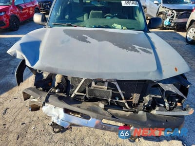 Zdjęcie 11 z 13 samochodu: 2004 CHEVROLET SILVERADO K1500 VIN:2GCEK19T841269439 - miniatura