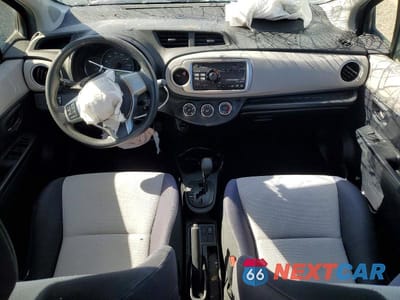 Zdjęcie 8 z 12 samochodu: 2013 TOYOTA YARIS 5-DOOR LE VIN:JTDKTUD37DD559622 - miniatura