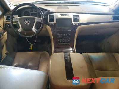 Zdjęcie 8 z 12 samochodu: 2011 CADILLAC ESCALADE EXT LUXURY VIN:3GYT4MEFXBG306721 - miniatura