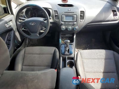 Zdjęcie 8 z 12 samochodu: 2018 KIA FORTE LX VIN:3KPFL4A75JE166513 - miniatura