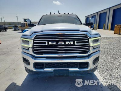Piąte zdjęcie samochodu w środku: 2020 RAM 2500 LARAMIE VIN:3C6UR5NL3LG217248 - miniatura