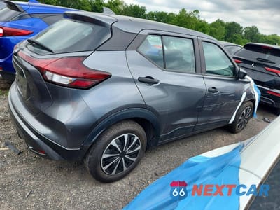 Trzecie zdjęcie samochodu z tyłu: 2023 NISSAN KICKS S VIN:3N1CP5BVXPL569646 - miniatura