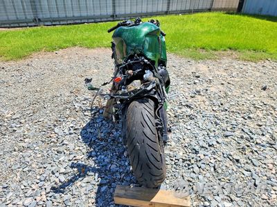 Czwarte zdjęcie samochodu z boku: 2018 HONDA CBR600 RR VIN:JH2PC40J6JK400311 - miniatura