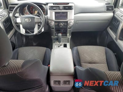 Zdjęcie 8 z 14 samochodu: 2010 TOYOTA 4RUNNER SR5 VIN:JTEZU5JR5A5000341 - miniatura