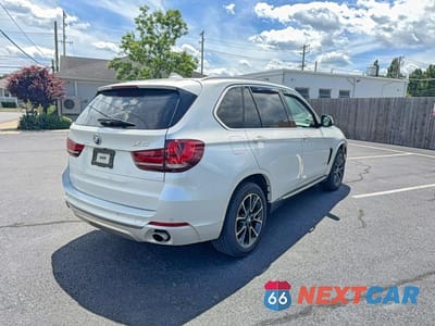Czwarte zdjęcie samochodu z boku: 2017 BMW X5 XDRIVE35I VIN:5UXKR0C39H0V68990 - miniatura