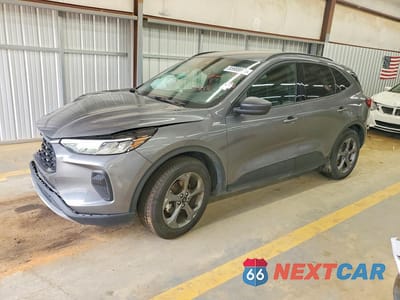 2025 FORD ESCAPE ST LINE 1FMCU0MN6SUA09820 - główne zdjęcie licytacji z USA - miniatura