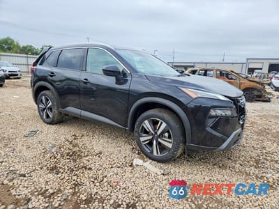 Czwarte zdjęcie samochodu z boku: 2026 NISSAN ROGUE SL VIN:5N1BT3CB1TC781558 - miniatura