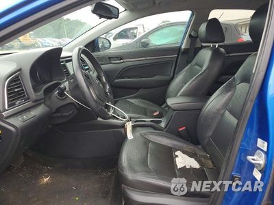 Zdjęcie 7 z 13 samochodu: 2017 HYUNDAI ELANTRA LIMITED VIN:KMHD84LF2HU166490 - miniatura