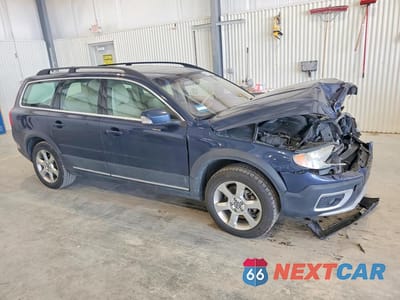Czwarte zdjęcie samochodu z boku: 2010 VOLVO XC70 3.2 VIN:YV4960BZ2A1077754 - miniatura