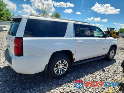 Trzecie zdjęcie samochodu z tyłu: 2015 CHEVROLET SUBURBAN K1500 LT VIN:1GNSKJKC8FR123430 - miniatura