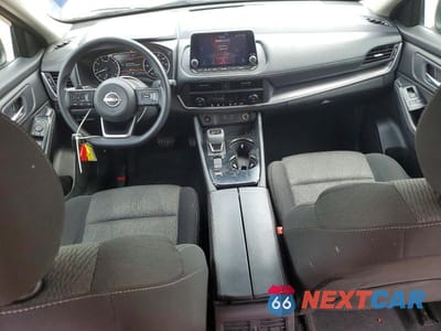 Zdjęcie 8 z 13 samochodu: 2024 NISSAN ROGUE SV VIN:5N1BT3BA9RC682262 - miniatura