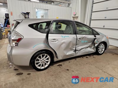Trzecie zdjęcie samochodu z tyłu: 2012 TOYOTA PRIUS V FIVE VIN:JTDZN3EU7C3176830 - miniatura