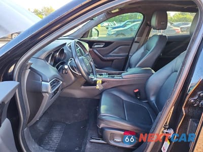 Zdjęcie 7 z 12 samochodu: 2019 JAGUAR F-PACE PREMIUM VIN:SADCJ2FX7KA609467 - miniatura