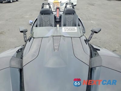 Piąte zdjęcie samochodu w środku: 2016 POLARIS SLINGSHOT SL VIN:57XAAPFA7G5109716 - miniatura