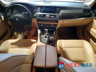 Zdjęcie 8 z 12 samochodu: 2013 BMW 528 I VIN:WBAXG5C53DD234319 - miniatura