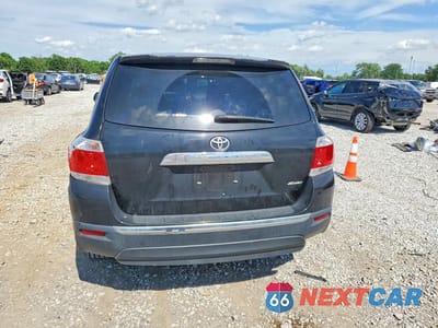Zdjęcie 6 z 13 samochodu: 2013 TOYOTA HIGHLANDER BASE VIN:5TDBK3EH6DS218658 - miniatura