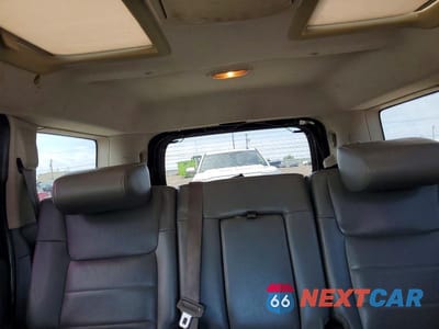 Zdjęcie 10 z 13 samochodu: 2007 JEEP COMMANDER VIN:1J8HH48N67C642145 - miniatura