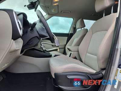 Zdjęcie 7 z 13 samochodu: 2024 KIA SOUL VIN:KNDJ23AU2R7907788 - miniatura