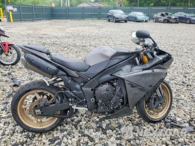 2014 YAMAHA YZFR1 JYARN23E6EA017667 - główne zdjęcie licytacji z USA - miniatura