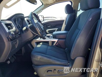 Zdjęcie 7 z 12 samochodu: 2018 NISSAN TITAN SV VIN:1N6AA1E63JN508677 - miniatura