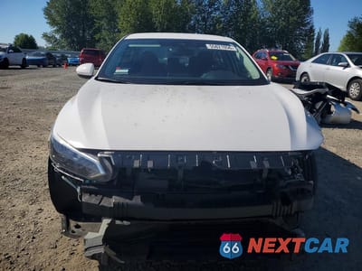 Piąte zdjęcie samochodu w środku: 2025 NISSAN SENTRA S VIN:3N1AB8BV8SY224439 - miniatura