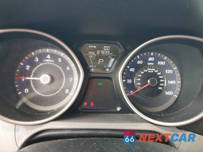 Zdjęcie 9 z 12 samochodu: 2012 HYUNDAI ELANTRA LIMITED VIN:5NPDH4AE3CH111385 - miniatura