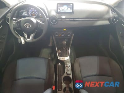 Zdjęcie 8 z 13 samochodu: 2017 TOYOTA YARIS IA BASE VIN:3MYDLBYV5HY165209 - miniatura