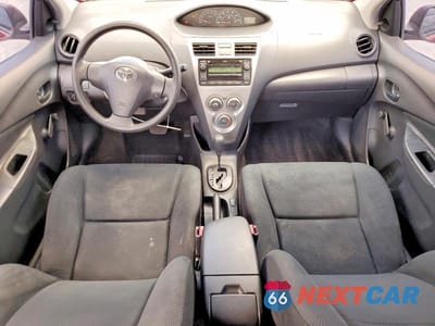 Zdjęcie 8 z 12 samochodu: 2010 TOYOTA YARIS BASE VIN:JTDBT4K35A1370287 - miniatura