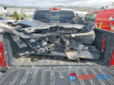 Zdjęcie 10 z 14 samochodu: 2014 CHEVROLET SILVERADO K3500 LTZ VIN:1GC4K1E80EF116593 - miniatura