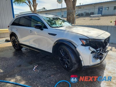Czwarte zdjęcie samochodu z boku: 2026 MAZDA CX-90 PREMIUM SPORT VIN:JM3KKCHD7T1356043 - miniatura