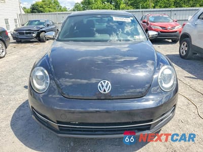 Piąte zdjęcie samochodu w środku: 2013 VOLKSWAGEN BEETLE TURBO VIN:3VWVA7ATXDM646506 - miniatura