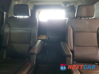 Zdjęcie 10 z 13 samochodu: 2022 CHEVROLET SUBURBAN K1500 Z71 VIN:1GNSKDKL4NR118810 - miniatura