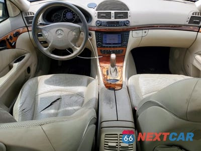 Zdjęcie 8 z 12 samochodu: 2004 MERCEDES-BENZ E 500 4MATIC VIN:WDBUH83J84X131962 - miniatura