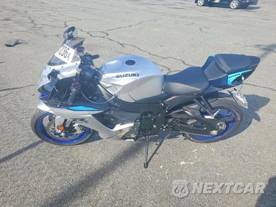 Trzecie zdjęcie samochodu z tyłu: 2026 SUZUKI GSX-R600 VIN:JS1GN7FA7T7100160 - miniatura