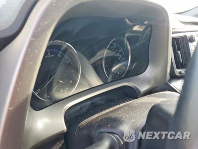 Zdjęcie 9 z 12 samochodu: 2018 TOYOTA RAV 4 VIN:2T3DFREV7JW755507 - miniatura