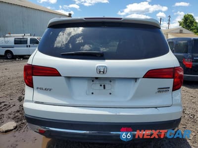 Zdjęcie 6 z 14 samochodu: 2017 HONDA PILOT TOURING VIN:5FNYF6H98HB010733 - miniatura