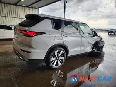 Trzecie zdjęcie samochodu z tyłu: 2025 MITSUBISHI OUTLANDER SE VIN:JA4J4VA89SZ059034 - miniatura