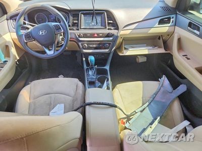 Zdjęcie 8 z 12 samochodu: 2018 HYUNDAI SONATA SE VIN:5NPE24AF4JH664672 - miniatura