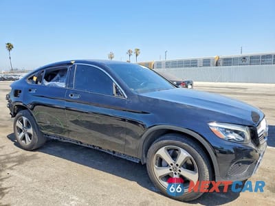 Czwarte zdjęcie samochodu z boku: 2018 MERCEDES-BENZ GLC COUPE 300 4MATIC VIN:WDC0J4KB9JF297149 - miniatura